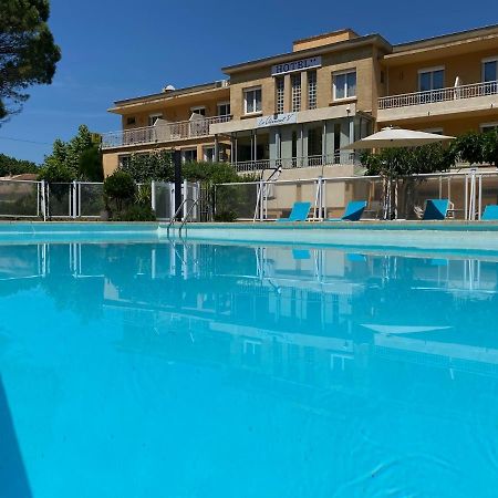 Logis Hotel Le Clement V Roquemaure (Gard) Exterior foto