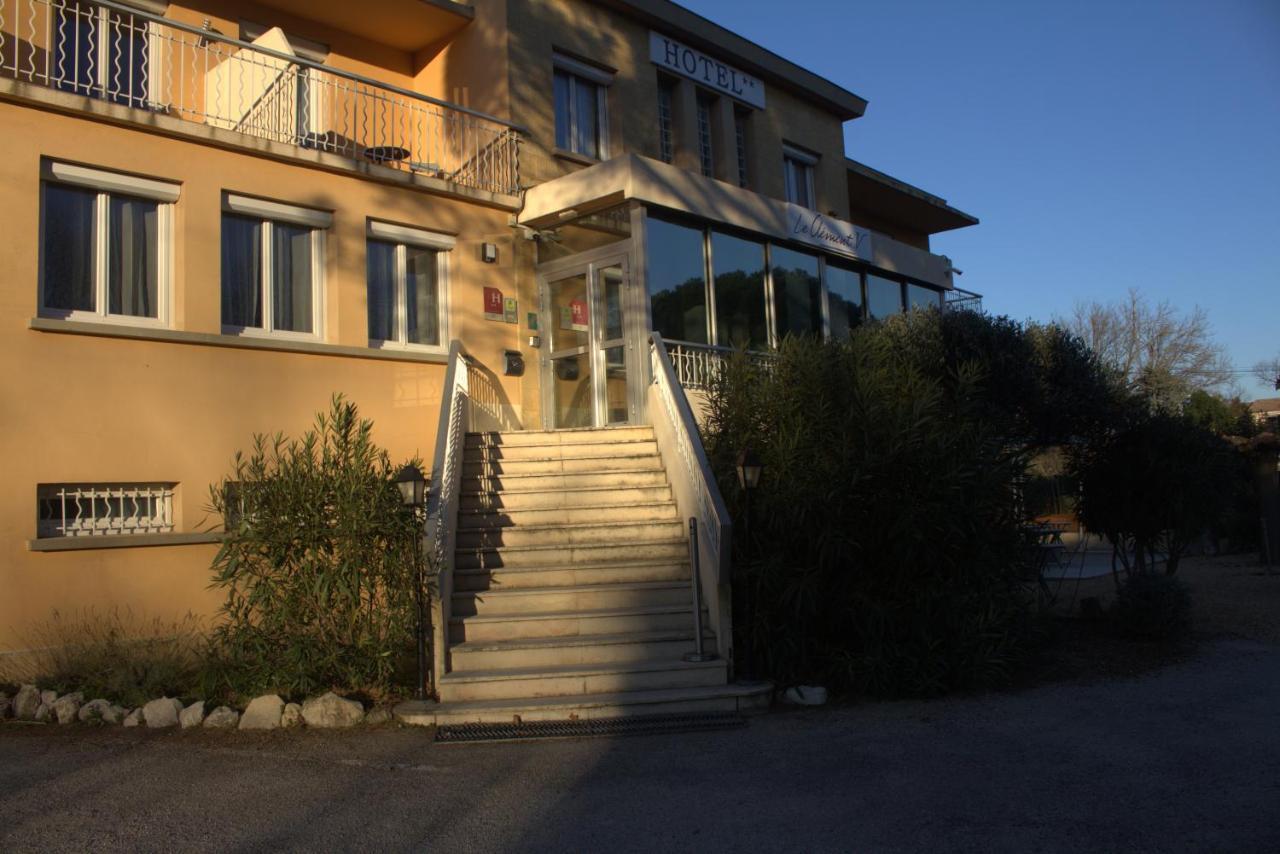 Logis Hotel Le Clement V Roquemaure (Gard) Exterior foto