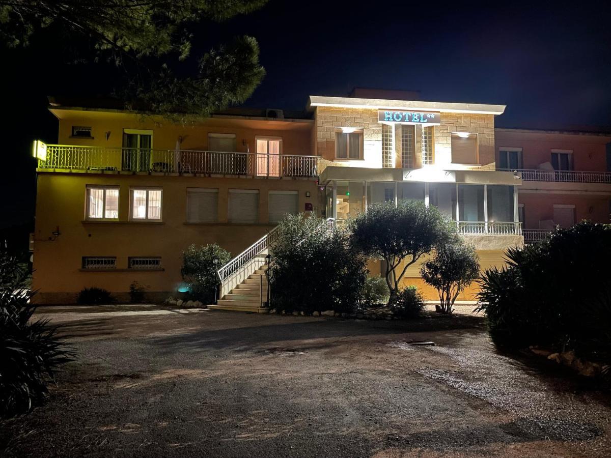 Logis Hotel Le Clement V Roquemaure (Gard) Exterior foto